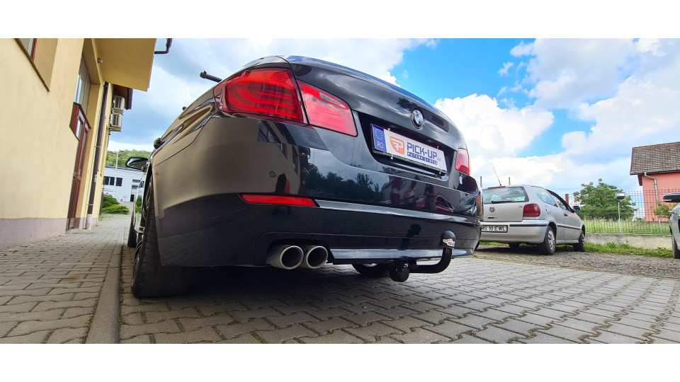 Montage Anhängerkupplung auf BMW F10