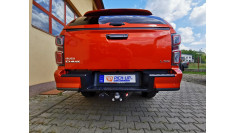 Keménytető, motorháztetőplatóbélés, bullbar felszerelése Isuzu D-Max 2020-ra 2