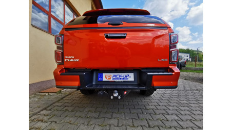 Montage hardtop, Laderaumauskleidung, Frontschutzbügel auf Isuzu D-Max 2020