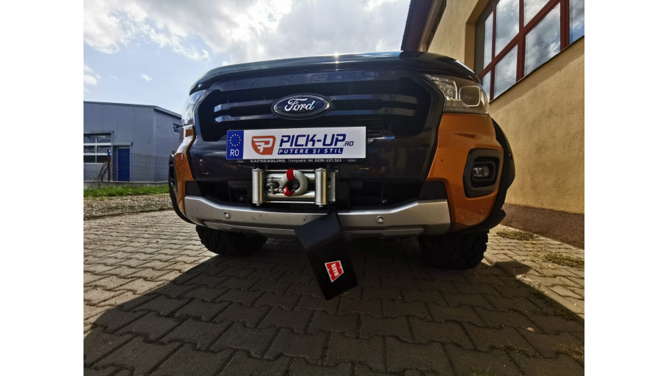 Montage Kotflügelschutz, Seilwinde-Seilwindenhalterung, Motorhaubendeflektor und Scheibe auf Ford Ranger 2020