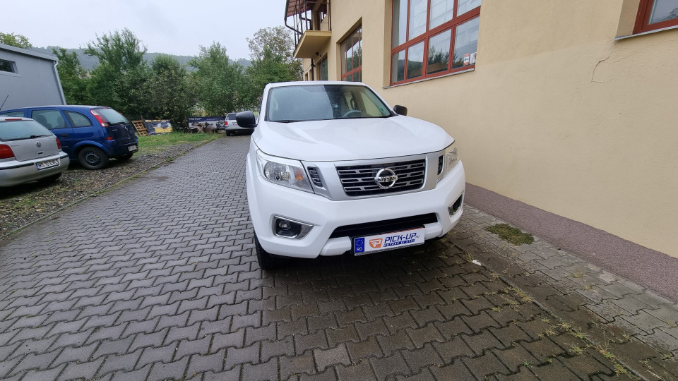 Keménytető / Felépítmény telepítés a 2020-as Nissan Navara NP300-ra