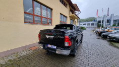 Tonneau cover installed on Toyota Hilux 2017