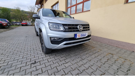 Montage Laderaum-Rollo auf Volkswagen Amarok 2015