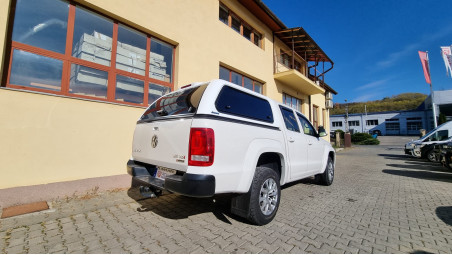 Montage hardtop und Motorhauben-Windabweiser auf Volkswagen Amarok