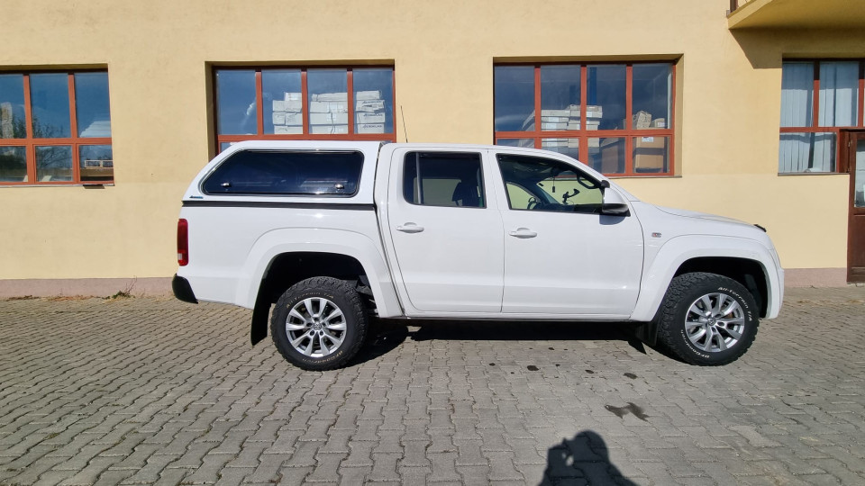 Montage hardtop und Motorhauben-Windabweiser auf Volkswagen Amarok