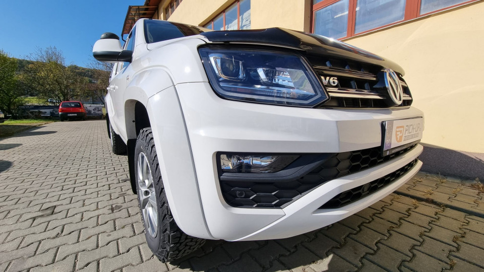 Montage hardtop und Motorhauben-Windabweiser auf Volkswagen Amarok