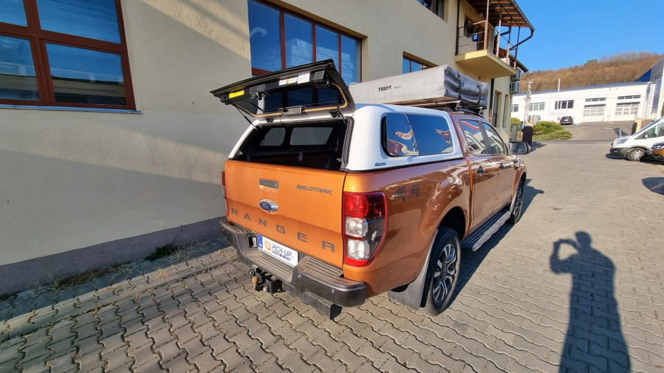 2015 Ford Ranger keménytető szerelés