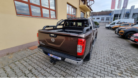 Rollbar, winch, bullbar, side steps installed on Nissan Navara NP300 2019