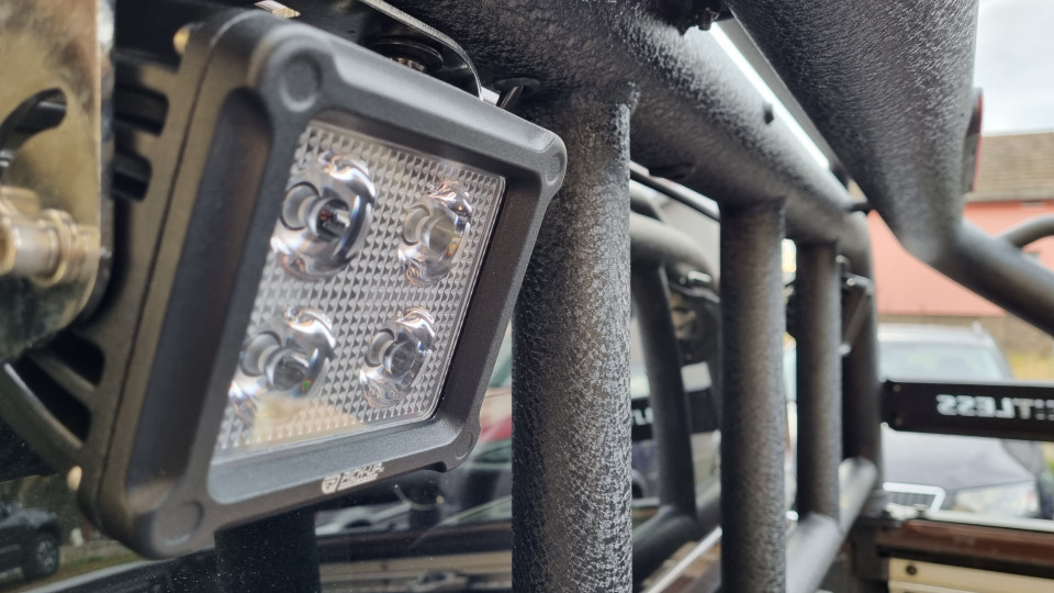 Montage Überrollbügel, Seilwinde, Frontschutzbügel, Seitenschweller auf Nissan Navara NP300 2019