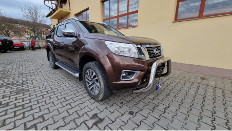 Montage Überrollbügel, Seilwinde, Frontschutzbügel, Seitenschweller auf Nissan Navara NP300 2019