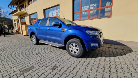 Tonneau cover installed on Ford Ranger 2018