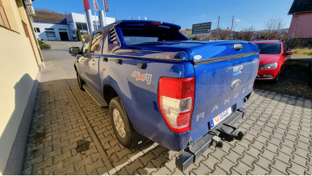 A burkolat típusú plató fedő zár beszerelése a Ford Ranger 2018-ra