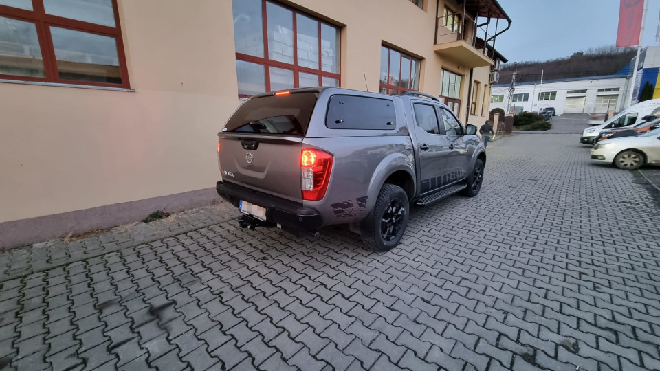Keménytető / Felépítmény telepítés a Nissan Navara NP300 2019-re