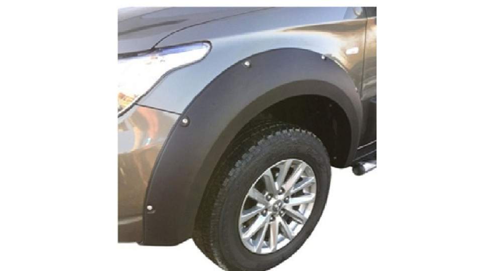 Sárvédők Mitsubishi L200 2022 OMT AA
