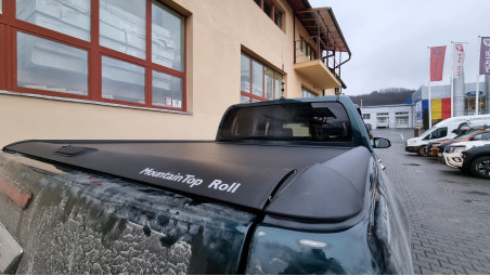 Lökhárító tekercs, lökhárító párnázás, bukórúd, terelők, fényvisszaverők felszerelése a Toyota Hilux 2017-re