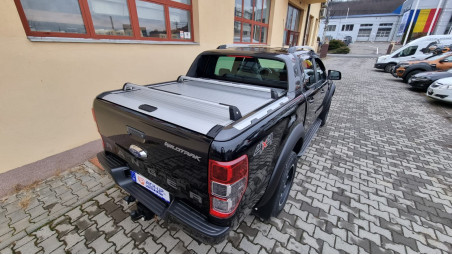 Bukócső, bukócső, keresztrudak, terelők felszerelése a Ford Ranger 2018-ra