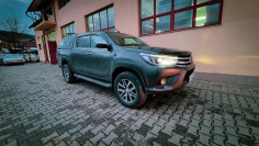 Keménytetős és segéddobozok beszerelése a Toyota Hilux 2016-ra 2