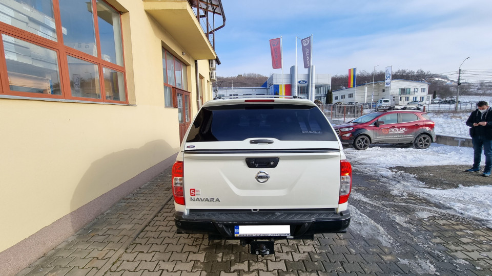 Montage hardtop, ausziehbare Wanne, Fenster-Windabweiser auf Nissan Navara NP300 2020