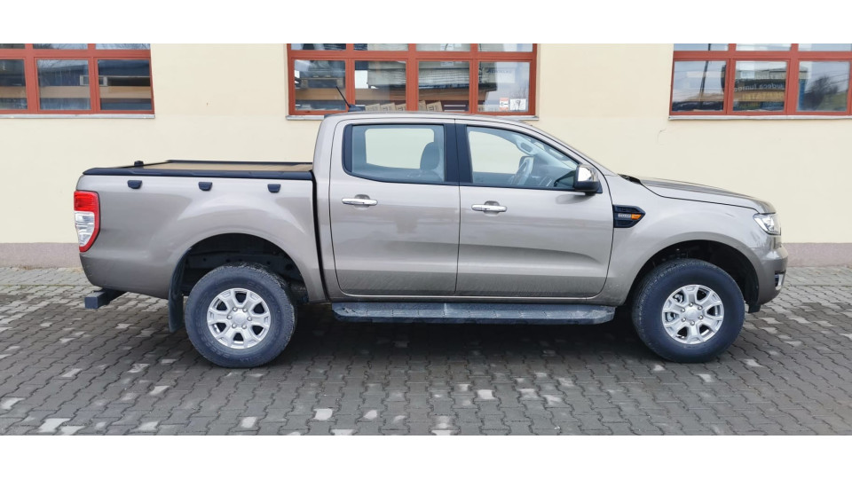 Montage Laderaum-Rollo auf Ford Ranger 2019