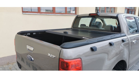 Montage Laderaum-Rollo auf Ford Ranger 2019