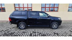 Canopy installed on Toyota Hilux 2017