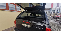 Canopy installed on Toyota Hilux 2017 2