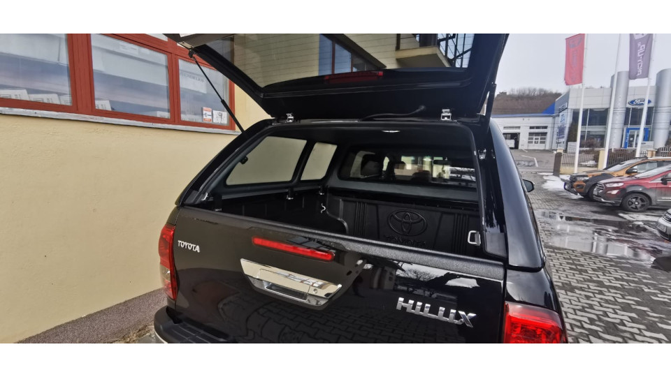 Montage hardtop auf Toyota Hilux 2017