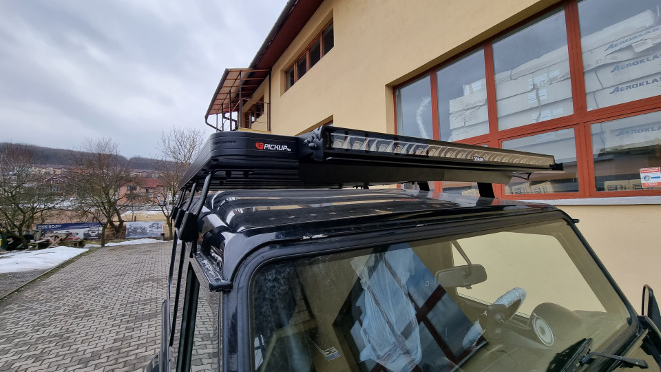 Tetőcsomagtartó és Led Bar felszerelése a Landrover Defenderre
