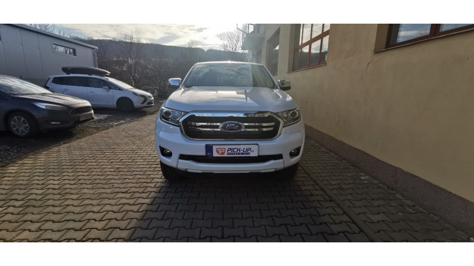 Keménytetős telepítés a 2020-as Ford Rangerre