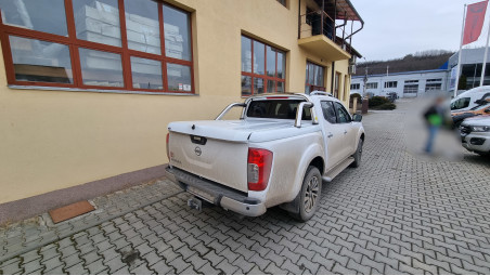 Montage Laderaumabdeckung (Klapp-Typ) und Laderaumauskleidung auf Nissan Navara NP300 2019