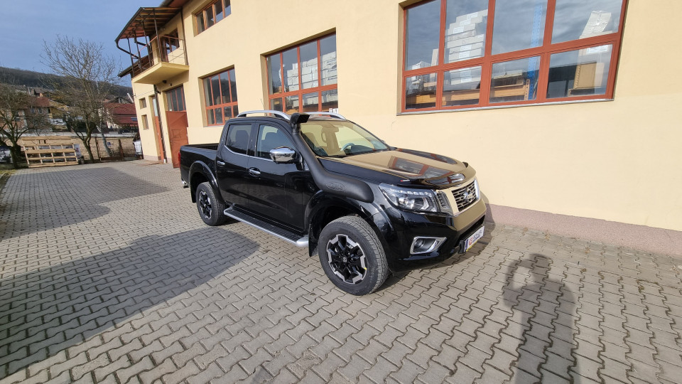 Montage Ladeflächenauskleidung, Schnorchel, Motorhaubendeflektor, scuturi auf Nissan Navara NP300 2020