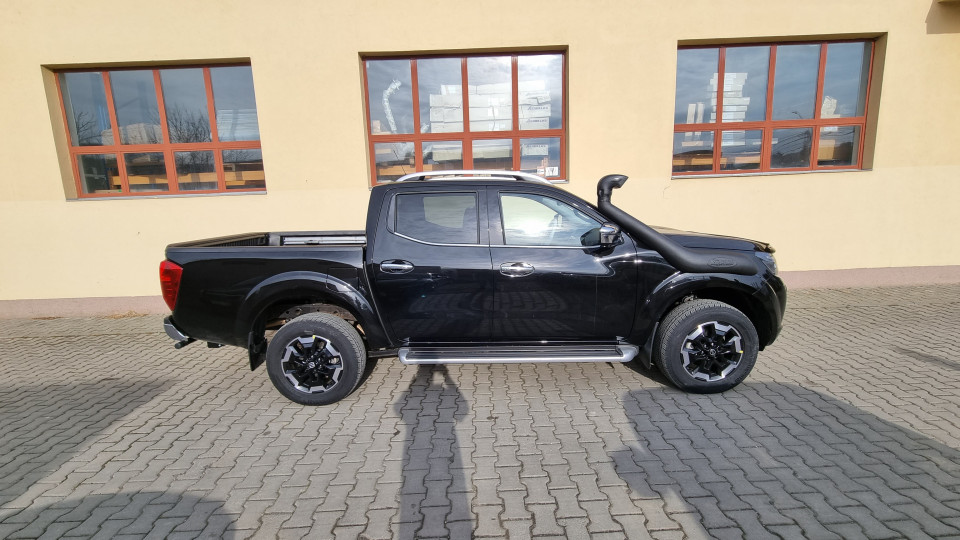 Montage Ladeflächenauskleidung, Schnorchel, Motorhaubendeflektor, scuturi auf Nissan Navara NP300 2020