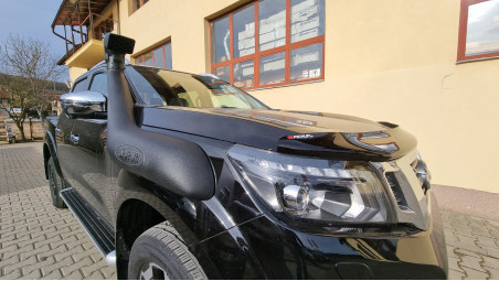 Montage Ladeflächenauskleidung, Schnorchel, Motorhaubendeflektor, scuturi auf Nissan Navara NP300 2020