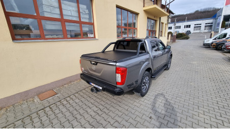 Montage Laderaum-Rollo und Überrollbügel auf Nissan Navara NP300 2019