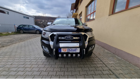 Komplettausstattung für einen Ford Ranger 2016