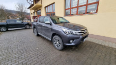 Bed liner installed on Toyota Hilux 2016