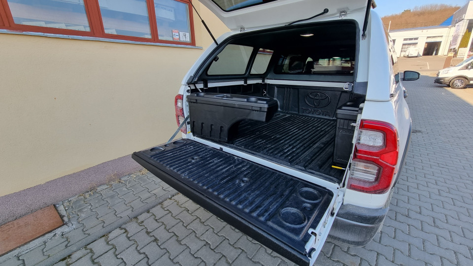 Montage hardtop, ladtie Nutz- auf Toyota Hilux 2020