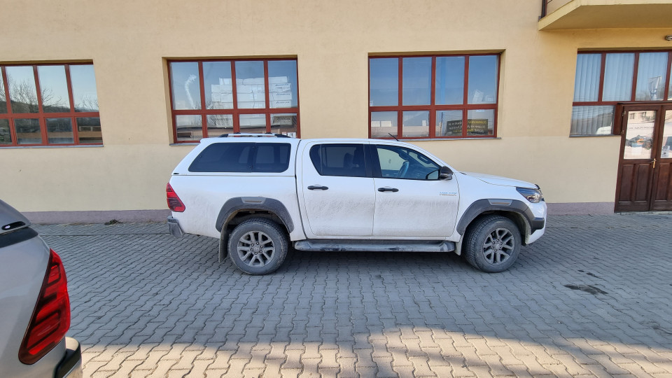 Montage hardtop, ladtie Nutz- auf Toyota Hilux 2020