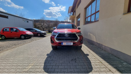 Fully equipped Toyota Hilux 2019