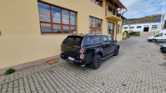 Csomagtartó és keménytetős platóbélés beszerelése az Isuzu D-Max 2019-re 2