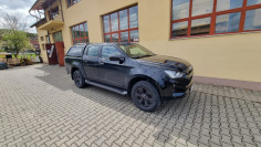Csomagtartó és keménytetős platóbélés beszerelése az Isuzu D-Max 2019-re