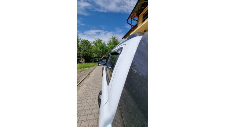Sárvédők, ablakterelő és motorháztető beszerelése a Ford Ranger 2020-ra