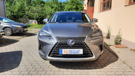 Vonóhorog beszerelése Lexus NX300 H-ra