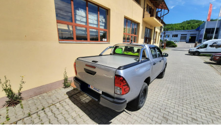 Roll cover, rollbar installed on Toyota Hilux 2019