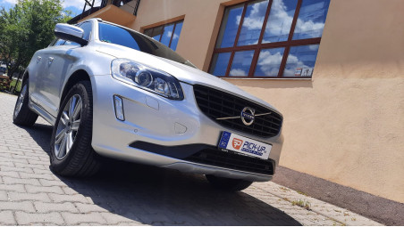 Montage Anhängerkupplung auf Volvo XC60