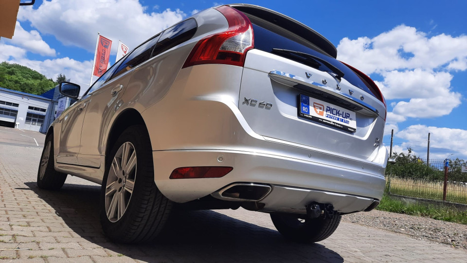 Montage Anhängerkupplung auf Volvo XC60