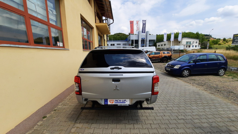 Montage hardtop auf Mitsubishi L200 2020