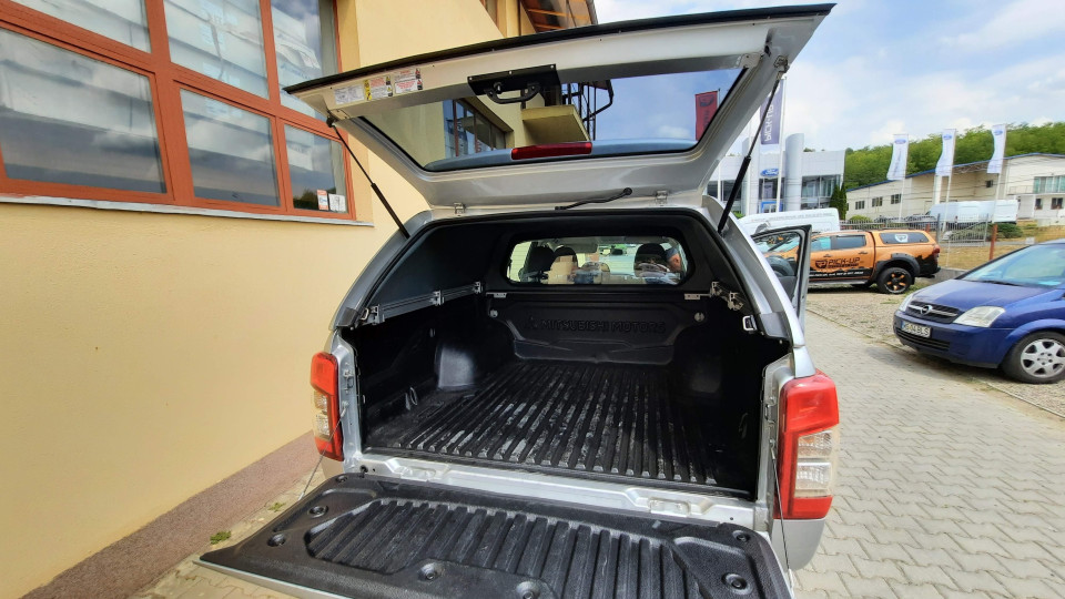 Keménytető / Felépítmény telepítés Mitsubishi L200 2020-ra