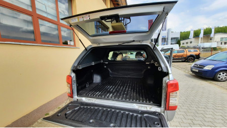 Montage hardtop auf Mitsubishi L200 2020