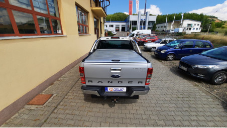 Roll cover installed on Ford Ranger 2019